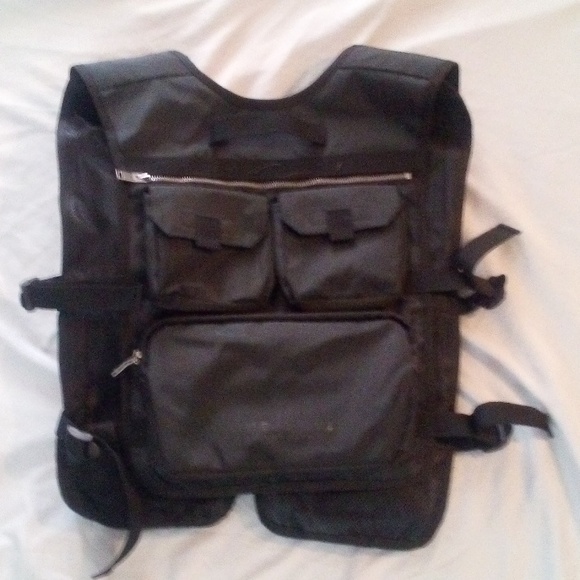 Black Life Code Vest - Picture 3 of 5